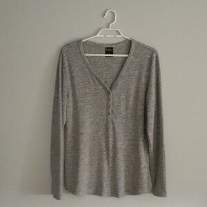 Far West Women's Large Grey V-Neck Buttoned‎ Long Sleeve Stretch Lounge Top